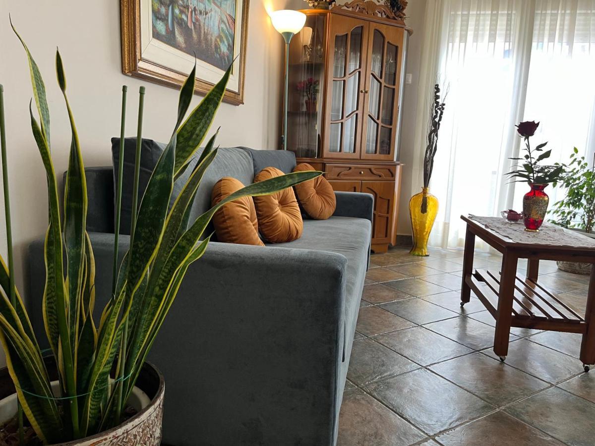 Kavala Port Apartments Luaran gambar